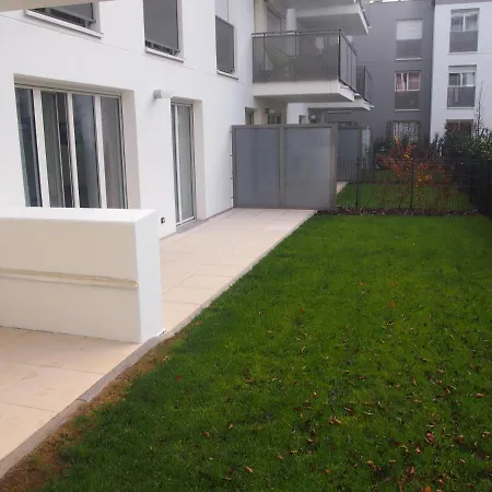 Le Carre Des Oiseaux Apartment